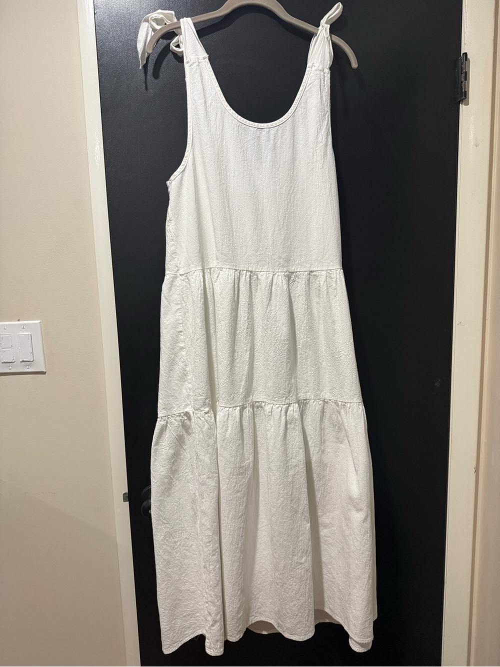 BOGO Women’s White Tie-Shoulder Tiered Maxi Dress